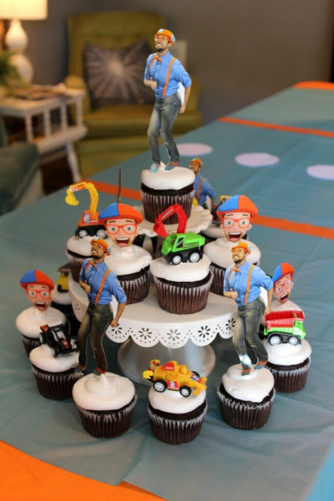 blippi cupcakes