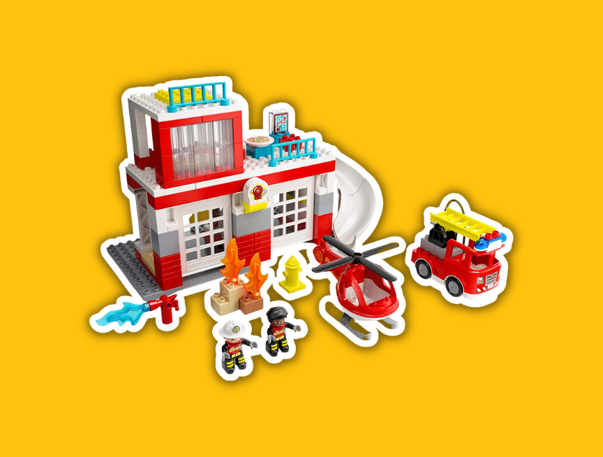 4 LEGO DUPLO Rescue Fire Station